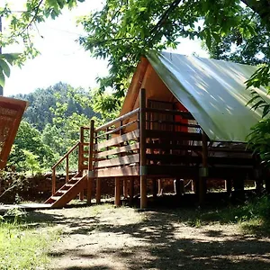 camping-la-chataigneraie.hotels-rhonealpes.com/